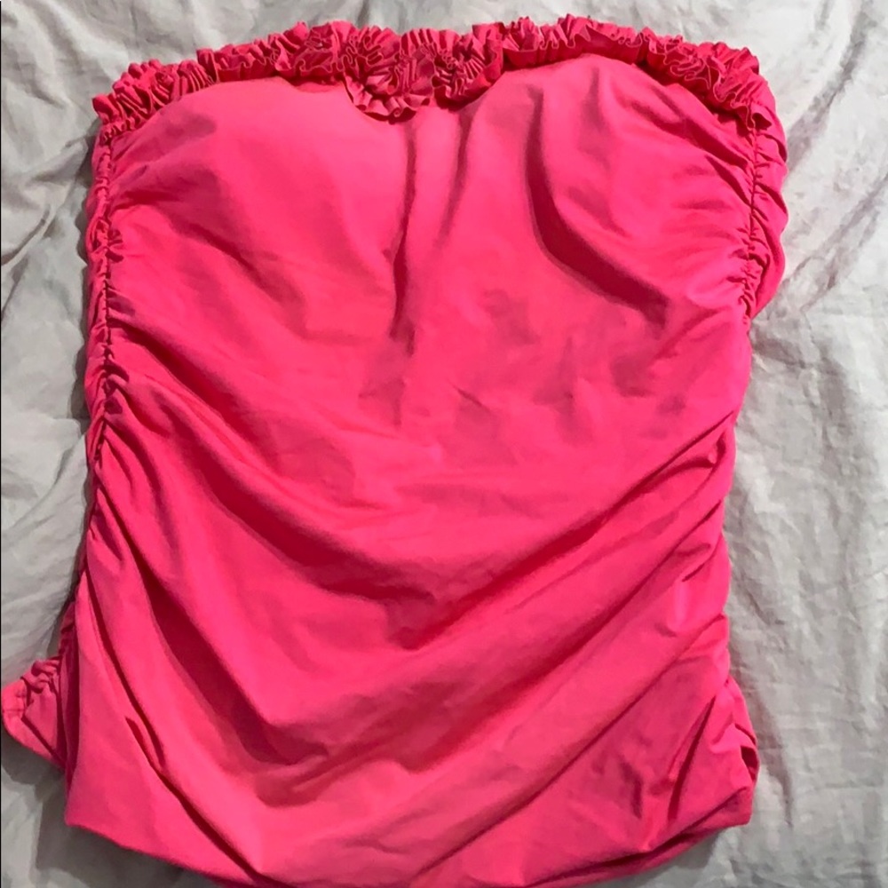 Kenneth Cole Ruffled Slimming Tankini Top